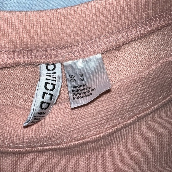 sweater - Picture 3 of 3